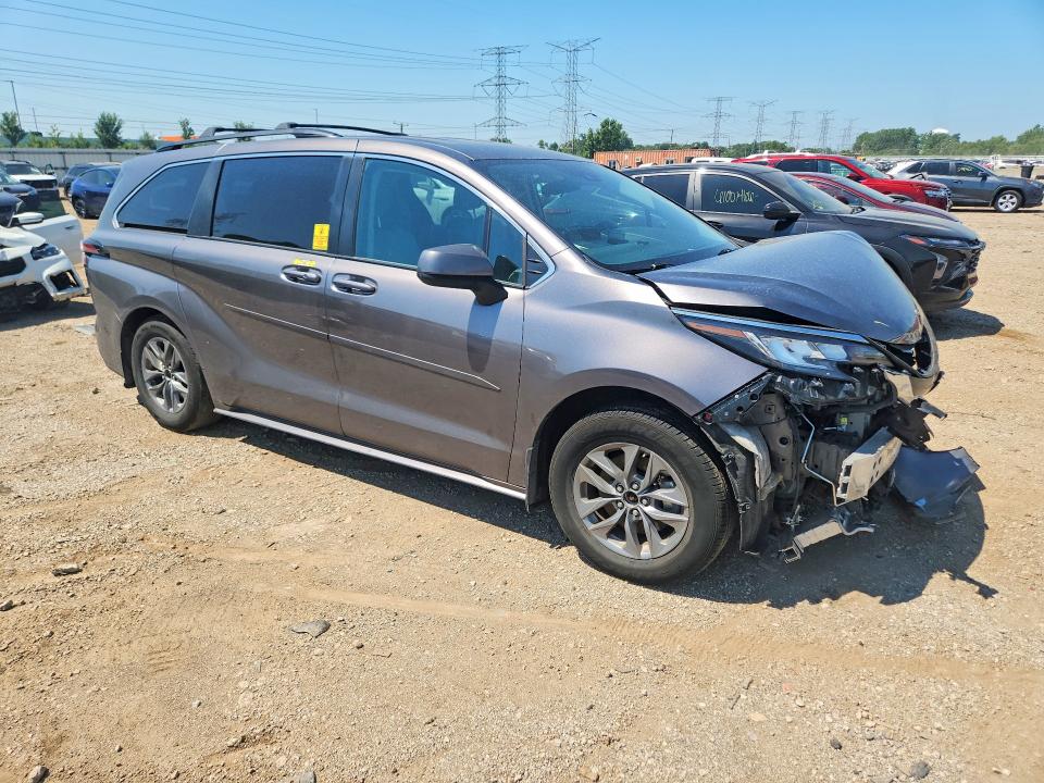 60684716 :رقم المزاد ، 5TDKSKFC0NS054712 vin ، 2022 Toyota Sienna مزاد بيع