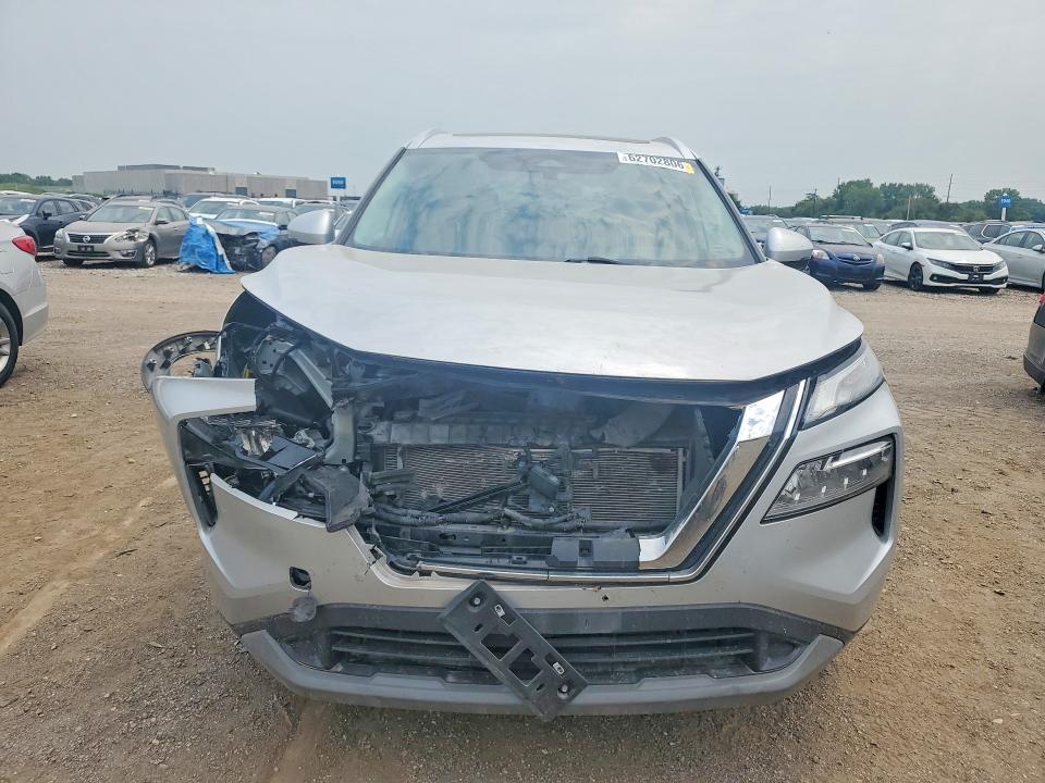 62702806 :رقم المزاد ، 5N1AT3BB1MC708124 vin ، 2021 Nissan Rogue مزاد بيع