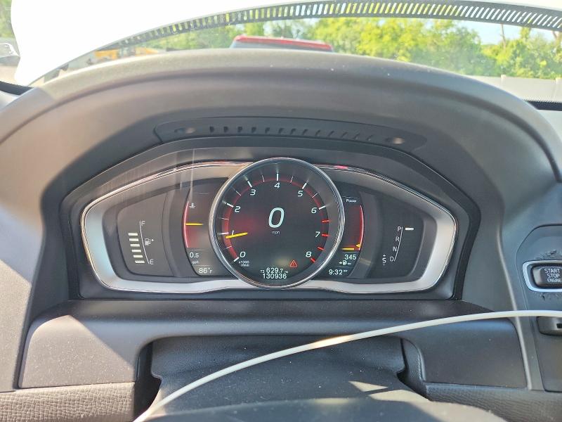 2015 Volvo Xc60 მანქანა იყიდება აუქციონზე, vin: YV4612RK5F2643137, აუქციონის ნომერი: 60032786