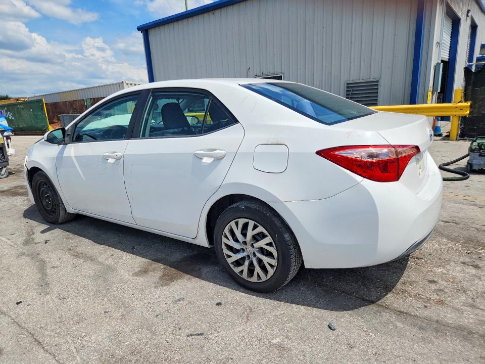 59664766 :رقم المزاد ، 5YFBURHE4HP733851 vin ، 2017 Toyota Corolla مزاد بيع