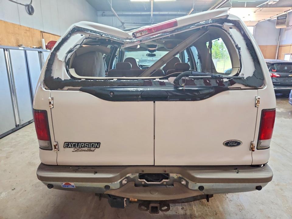 2001 Ford Excursion მანქანა იყიდება აუქციონზე, vin: 1FMNU43S41EA39687, აუქციონის ნომერი: 59677026