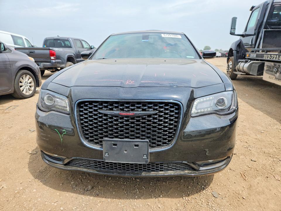 61391086 :رقم المزاد ، 2C3CCABG5PH537767 vin ، 2023 Chrysler 300 مزاد بيع