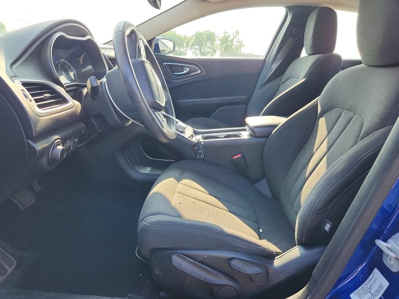 61602096 :رقم المزاد ، 1C3CCCAB6FN536960 vin ، 2015 Chrysler 200 مزاد بيع