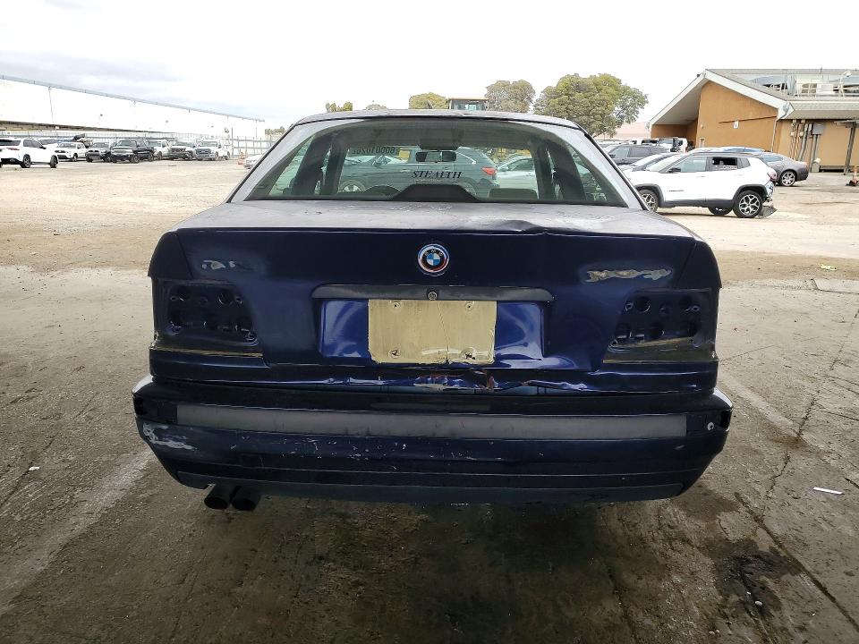 60001026 :رقم المزاد ، 4USCD2329TLB30790 vin ، 1996 Bmw 328 مزاد بيع