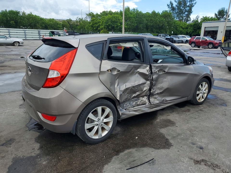 Продаж на аукціоні авто 2013 Hyundai Accent, vin: KMHCU5AE5DU119195, номер лоту: 63026756