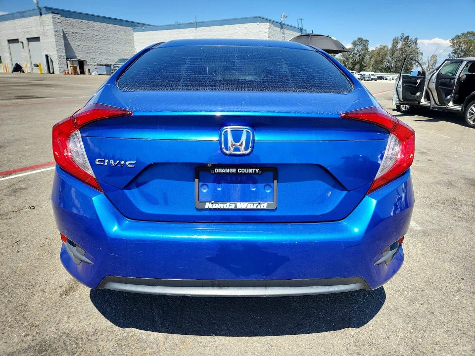 61205506 :رقم المزاد ، 2HGFC2F50JH604663 vin ، 2018 Honda Civic مزاد بيع