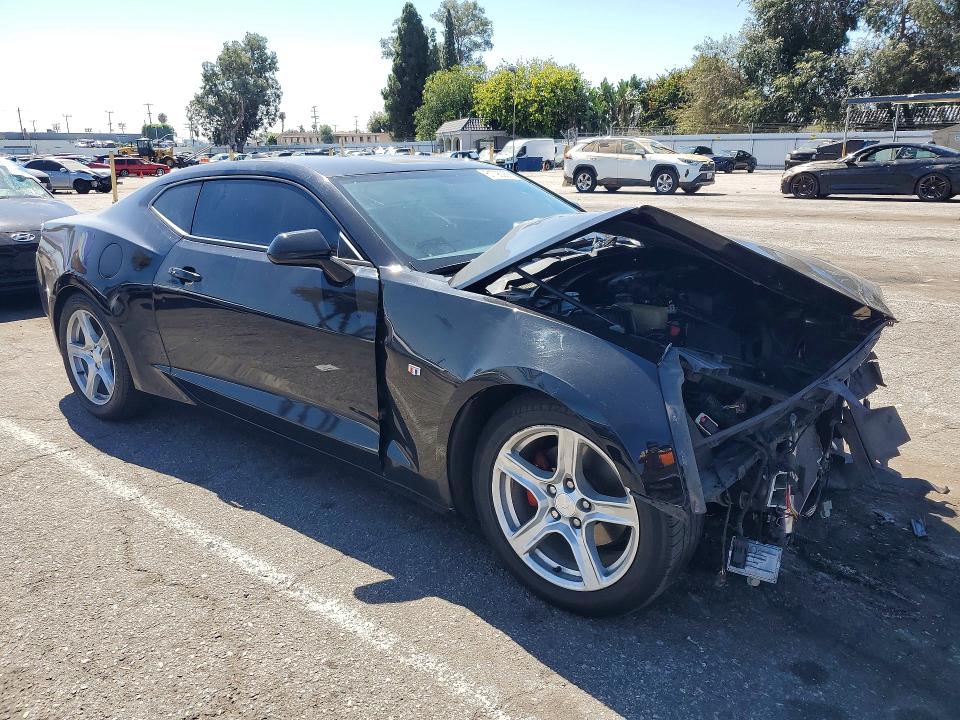 Продажа на аукционе авто 2018 Chevrolet Camaro, vin: 1G1FB1RX8J0151303, номер лота: 61795066