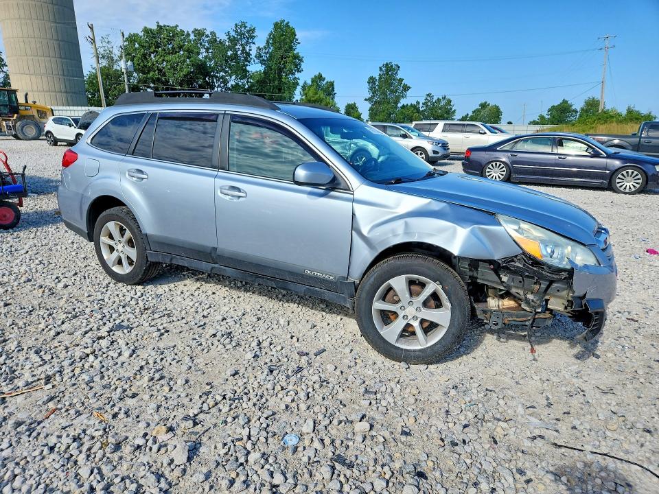 2013 Subaru Outback მანქანა იყიდება აუქციონზე, vin: 4S4BRBCC4D3323547, აუქციონის ნომერი: 59670506