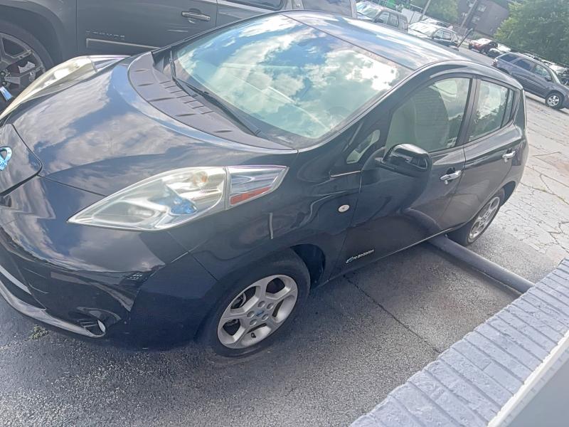 2011 Nissan Leaf მანქანა იყიდება აუქციონზე, vin: JN1AZ0CP1BT005036, აუქციონის ნომერი: 62499146