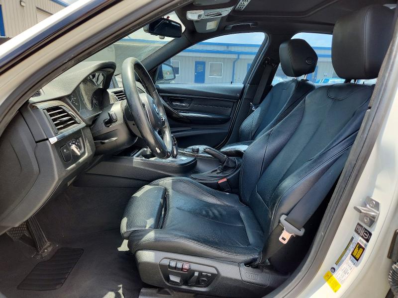 61720626 :رقم المزاد ، WBA3C1C53FP853202 vin ، 2015 Bmw 328 مزاد بيع