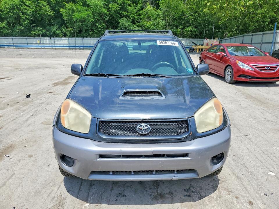 2005 Toyota Rav4 მანქანა იყიდება აუქციონზე, vin: JTEHD20V750052520, აუქციონის ნომერი: 59307766