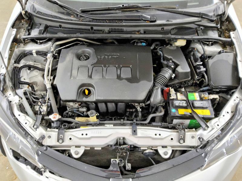 62124836 :رقم المزاد ، 2T1BURHE0HC881575 vin ، 2017 Toyota Corolla مزاد بيع
