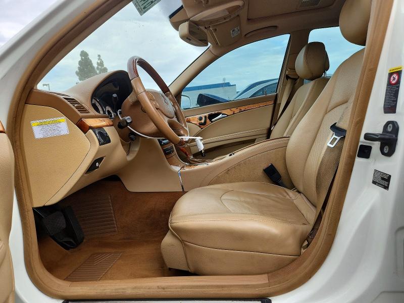 61470346 :رقم المزاد ، WDBUF56X27B092078 vin ، 2007 Mercedes-benz E مزاد بيع