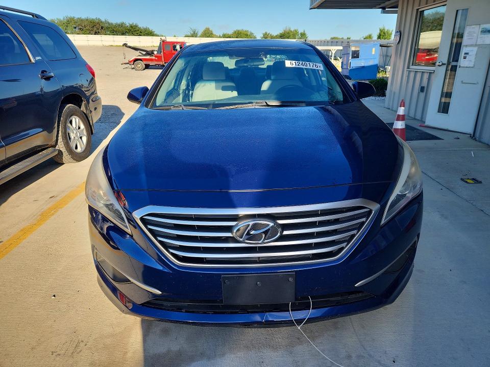 2017 Hyundai Sonata მანქანა იყიდება აუქციონზე, vin: 5NPE24AF6HH570805, აუქციონის ნომერი: 61240176