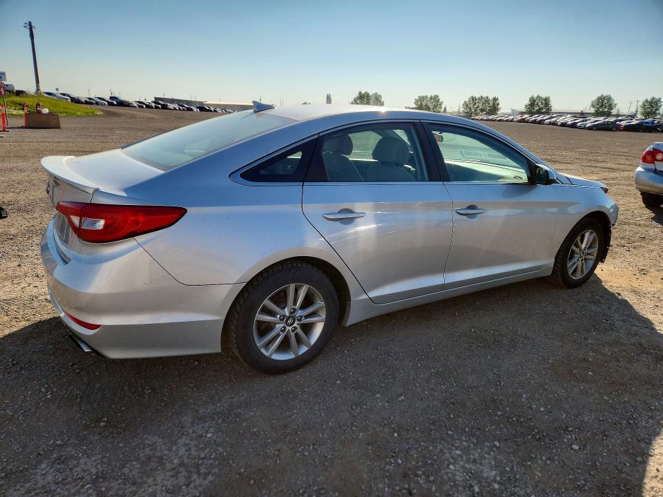 2015 Hyundai Sonata მანქანა იყიდება აუქციონზე, vin: 5NPE24AF8FH191043, აუქციონის ნომერი: 63186726