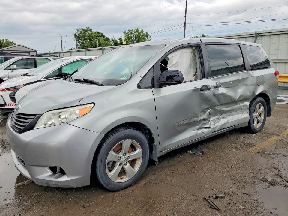 Aukcja sprzedaży 2013 Toyota Sienna, vin: 5TDZK3DC0DS299757, numer aukcji: 62061386