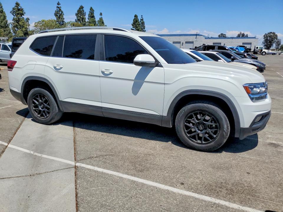 Продажа на аукционе авто 2018 Volkswagen Atlas, vin: 1V2CP2CA2JC592850, номер лота: 59404496