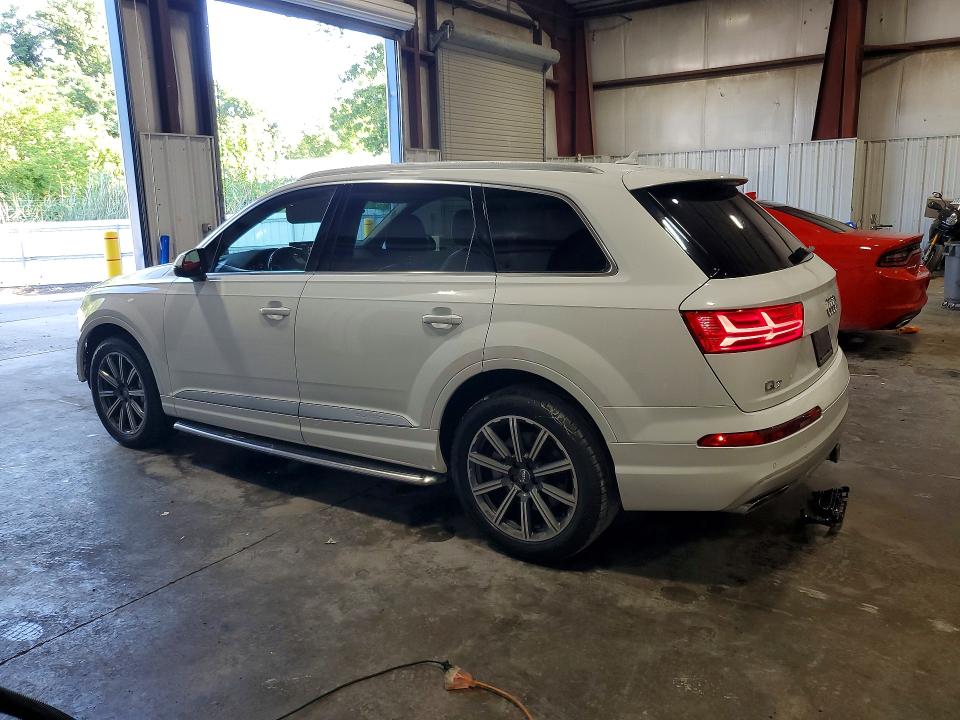 2018 Audi Q7 მანქანა იყიდება აუქციონზე, vin: WA1LAAF75JD002318, აუქციონის ნომერი: 63190176