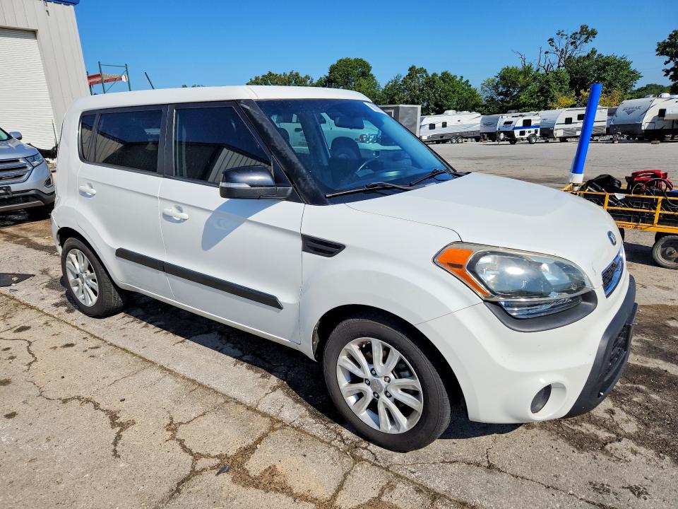 2013 Kia Soul მანქანა იყიდება აუქციონზე, vin: KNDJT2A60D7573200, აუქციონის ნომერი: 60021776