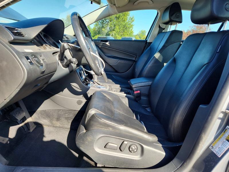 61965656 :رقم المزاد ، WVWAK73C98P043218 vin ، 2008 Volkswagen Passat مزاد بيع