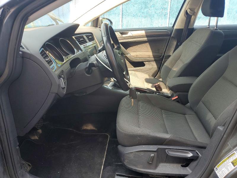 60123806 :رقم المزاد ، 3VWG17AU3JM285696 vin ، 2018 Volkswagen Golf مزاد بيع