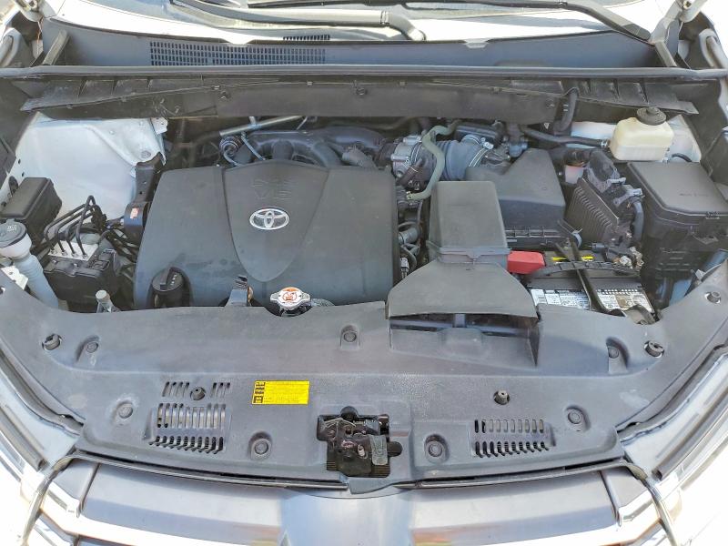 2018 Toyota Highlander მანქანა იყიდება აუქციონზე, vin: 5TDYZRFH9JS273768, აუქციონის ნომერი: 59668526