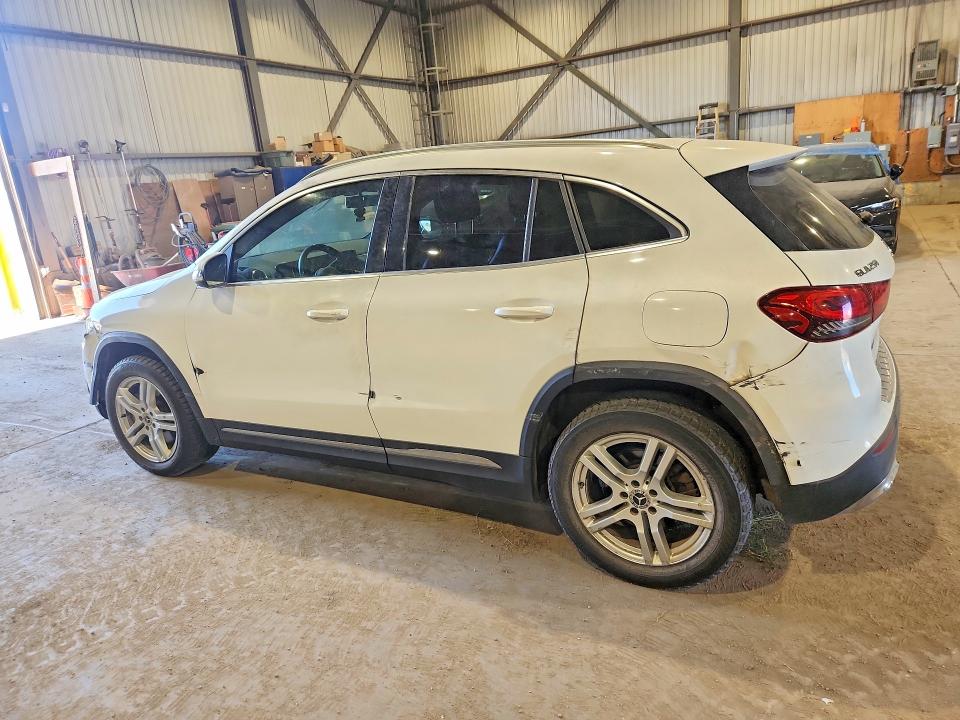 59984496 :رقم المزاد ، W1N4N4HB7MJ141947 vin ، 2021 Mercedes-benz Gla مزاد بيع