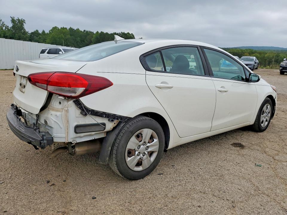 59905076 :رقم المزاد ، 3KPFK4A74JE270851 vin ، 2018 Kia Forte مزاد بيع