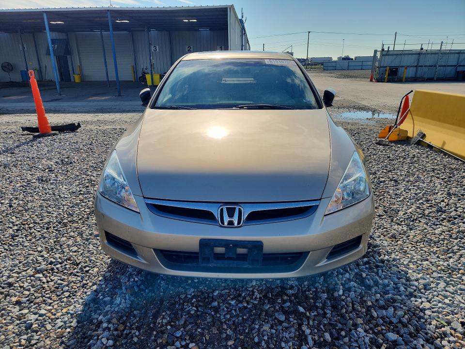 61910766 :رقم المزاد ، 1HGCM66857A079270 vin ، 2007 Honda Accord مزاد بيع