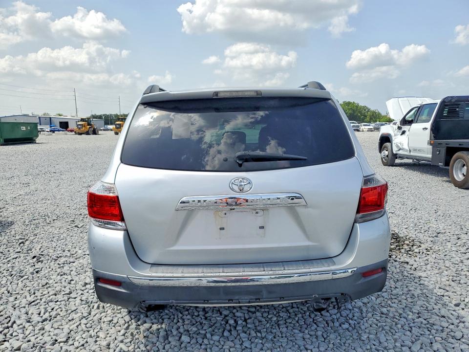 2013 Toyota Highlander მანქანა იყიდება აუქციონზე, vin: 5TDZK3EH2DS097030, აუქციონის ნომერი: 60268366