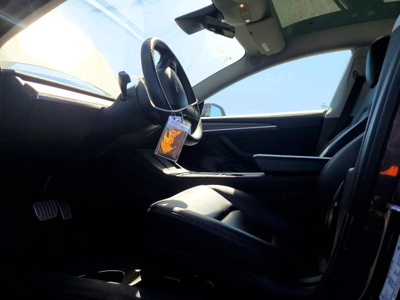 62716326 :رقم المزاد ، 5YJ3E1EC8MF093669 vin ، 2021 Tesla Model 3 مزاد بيع