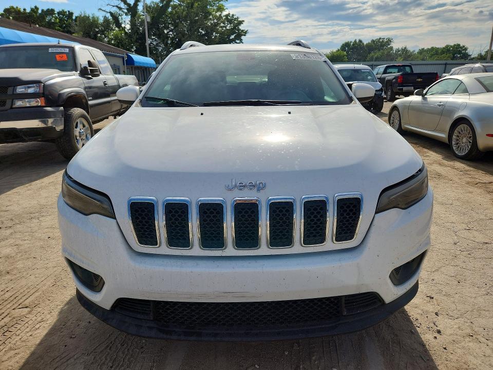 61358126 :رقم المزاد ، 1C4PJLCB5KD312787 vin ، 2019 Jeep Cherokee مزاد بيع