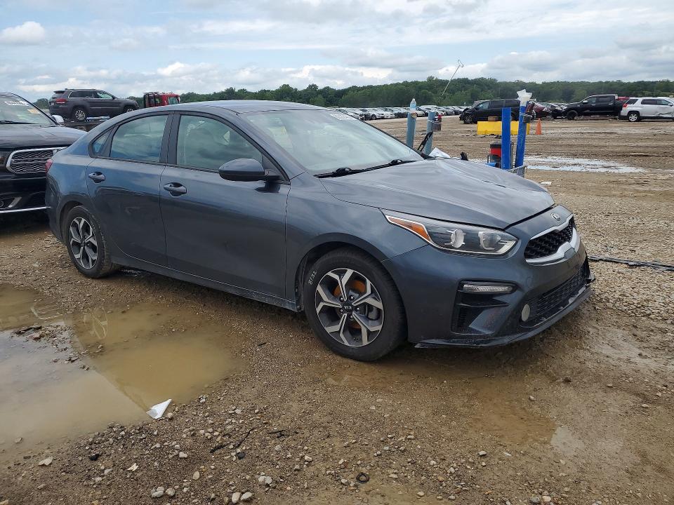 2020 Kia Forte მანქანა იყიდება აუქციონზე, vin: 3KPF24AD0LE212986, აუქციონის ნომერი: 60562406