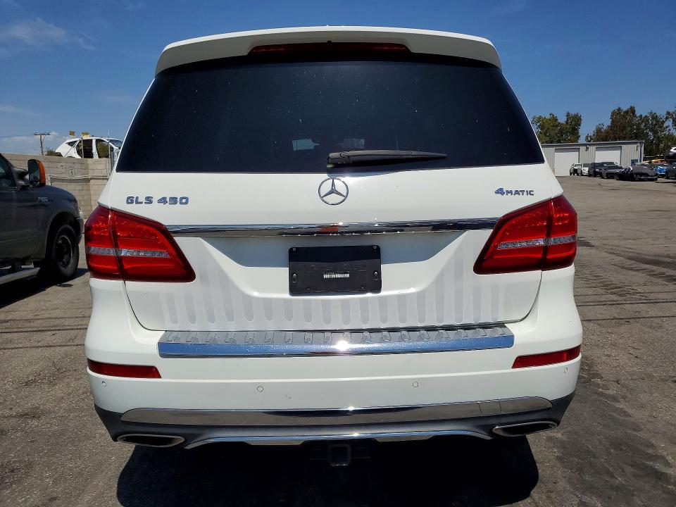 61817136 :رقم المزاد ، 4JGDF6EE9HA916765 vin ، 2017 Mercedes-benz Gls مزاد بيع