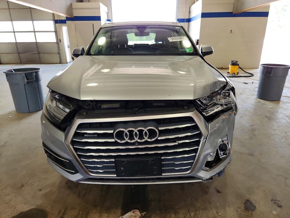 Продажа на аукционе авто 2019 Audi Q7, vin: WA1LHAF77KD021627, номер лота: 59355846