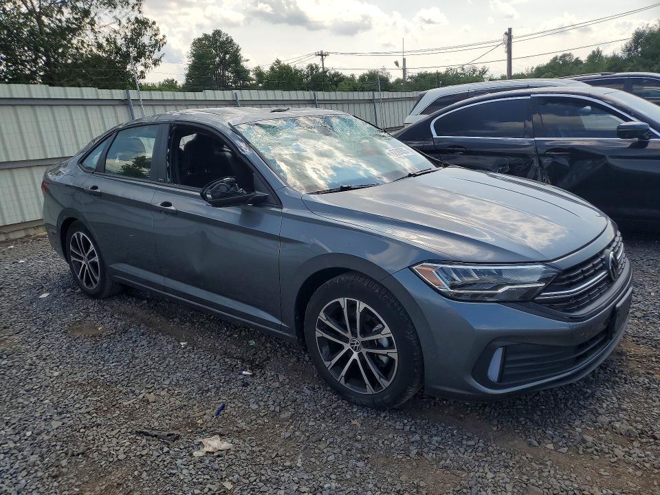 62097606 :رقم المزاد ، 3VWBM7BU1PM018131 vin ، 2023 Volkswagen Jetta مزاد بيع