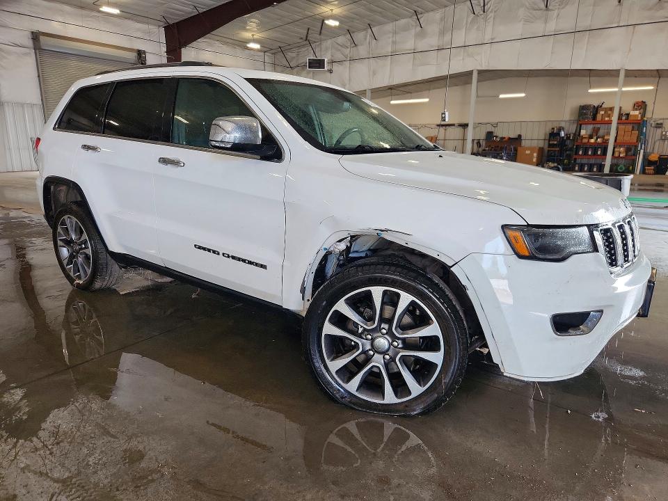 62658646 :رقم المزاد ، 1C4RJFBG2JC144795 vin ، 2018 Jeep Grand Cherokee مزاد بيع