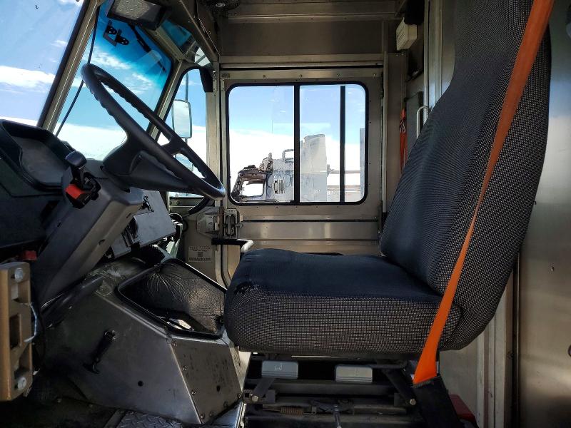 59184486 :رقم المزاد ، 4UZAC2EA5LCLZ6921 vin ، 2020 Frht - Freightliner Mt45 مزاد بيع