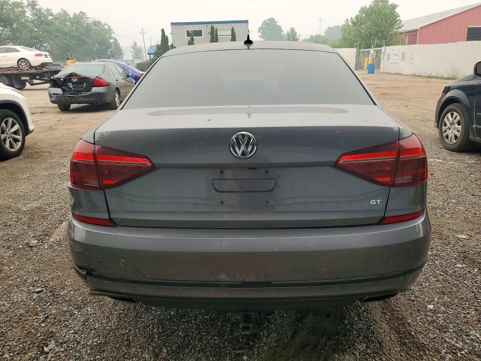 61223526 :رقم المزاد ، 1VWJM7A3XJC034714 vin ، 2018 Volkswagen Passat مزاد بيع