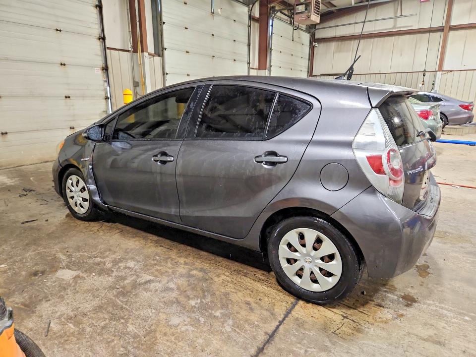 Продажа на аукционе авто 2012 Toyota Prius C, vin: JTDKDTB3XC1507220, номер лота: 61537836