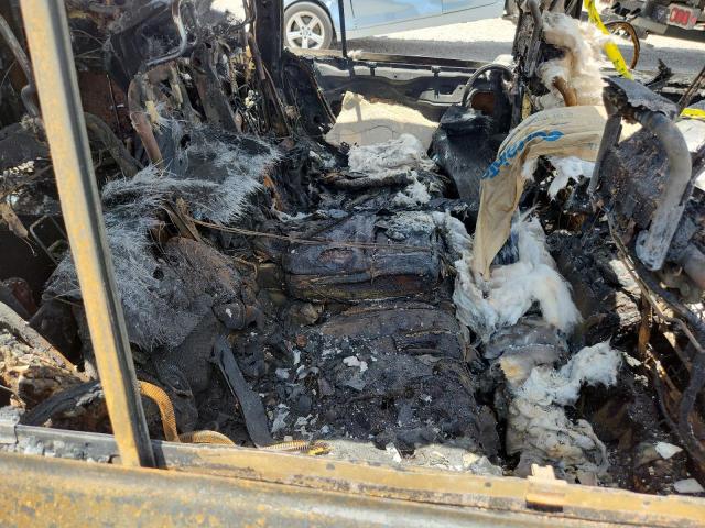 61880766 :رقم المزاد ، JTJHY7AX9H4228421 vin ، 2017 Lexus Lx مزاد بيع