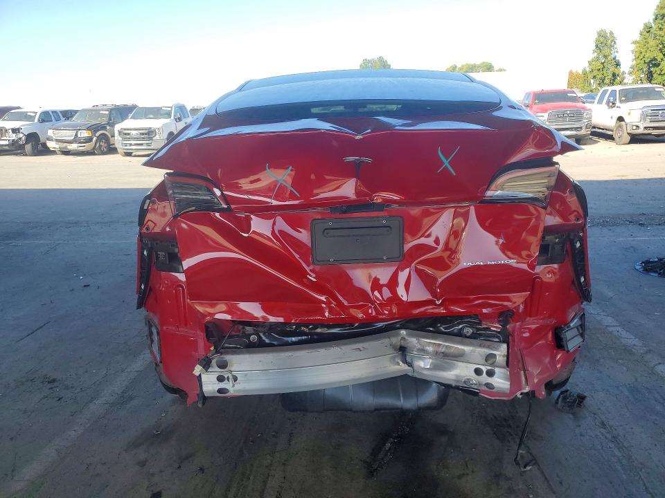 63425526 :رقم المزاد ، 7SAYGDEEXNF346711 vin ، 2022 Tesla Model Y مزاد بيع