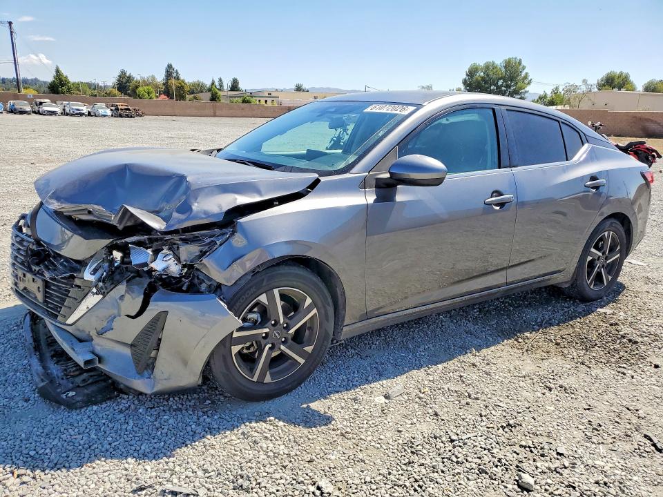 Продажа на аукционе авто 2024 Nissan Sentra, vin: 3N1AB8CV7RY220262, номер лота: 61072026