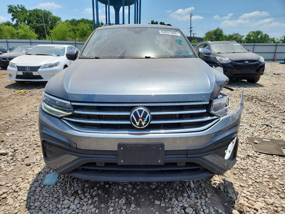60891986 :رقم المزاد ، 3VVRB7AX3PM142583 vin ، 2023 Volkswagen Tiguan مزاد بيع