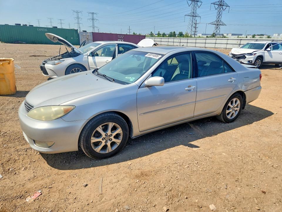 60014806 :رقم المزاد ، 4T1BF30K65U087893 vin ، 2005 Toyota Camry مزاد بيع