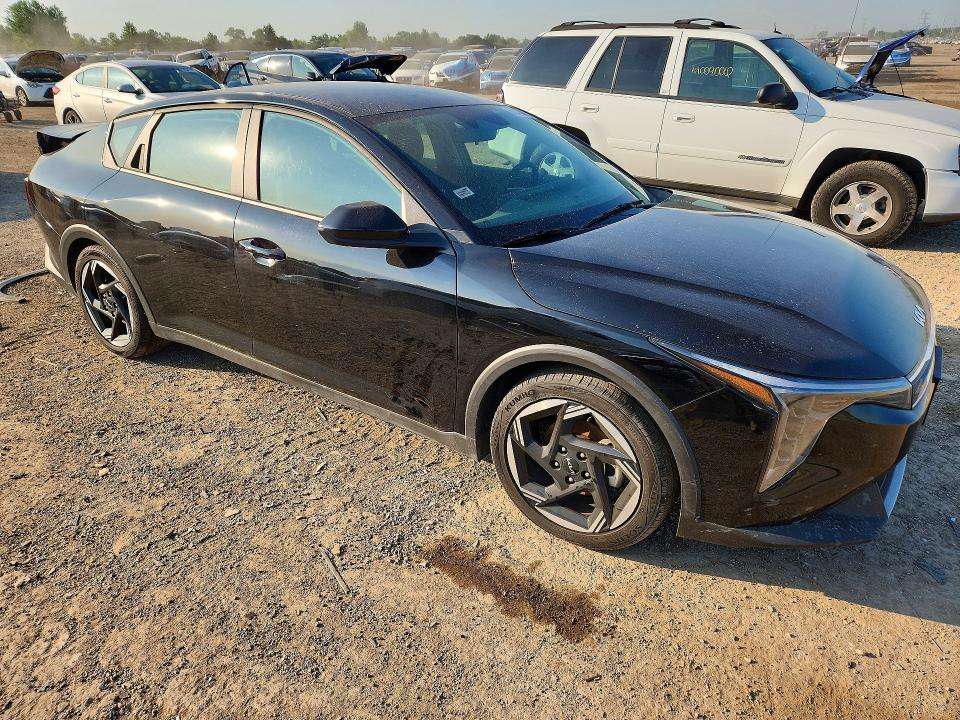 61010846 :رقم المزاد ، 3KPFU4DEXSE027762 vin ، 2025 Kia K4 مزاد بيع