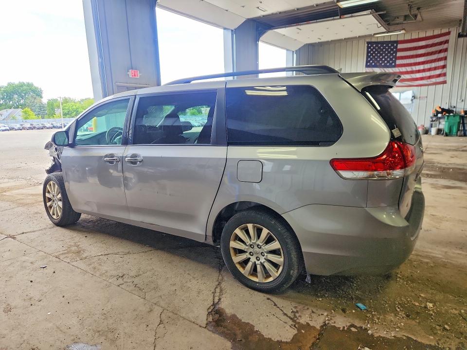 2011 Toyota Sienna მანქანა იყიდება აუქციონზე, vin: 5TDDK3DC6BS029911, აუქციონის ნომერი: 62572656