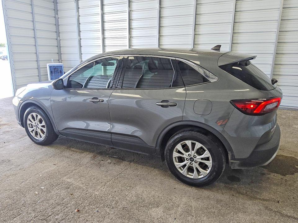 63001156 :رقم المزاد ، 1FMCU0GN2PUA12958 vin ، 2023 Ford Escape مزاد بيع
