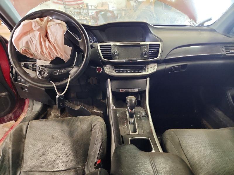 60923526 :رقم المزاد ، 1HGCT1B81FA002311 vin ، 2015 Honda Accord مزاد بيع