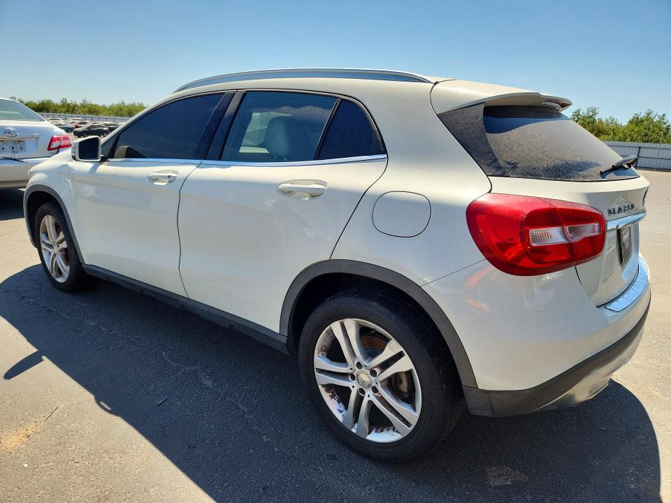 62220946 :رقم المزاد ، WDCTG4GB5GJ245978 vin ، 2016 Mercedes-benz Gla مزاد بيع